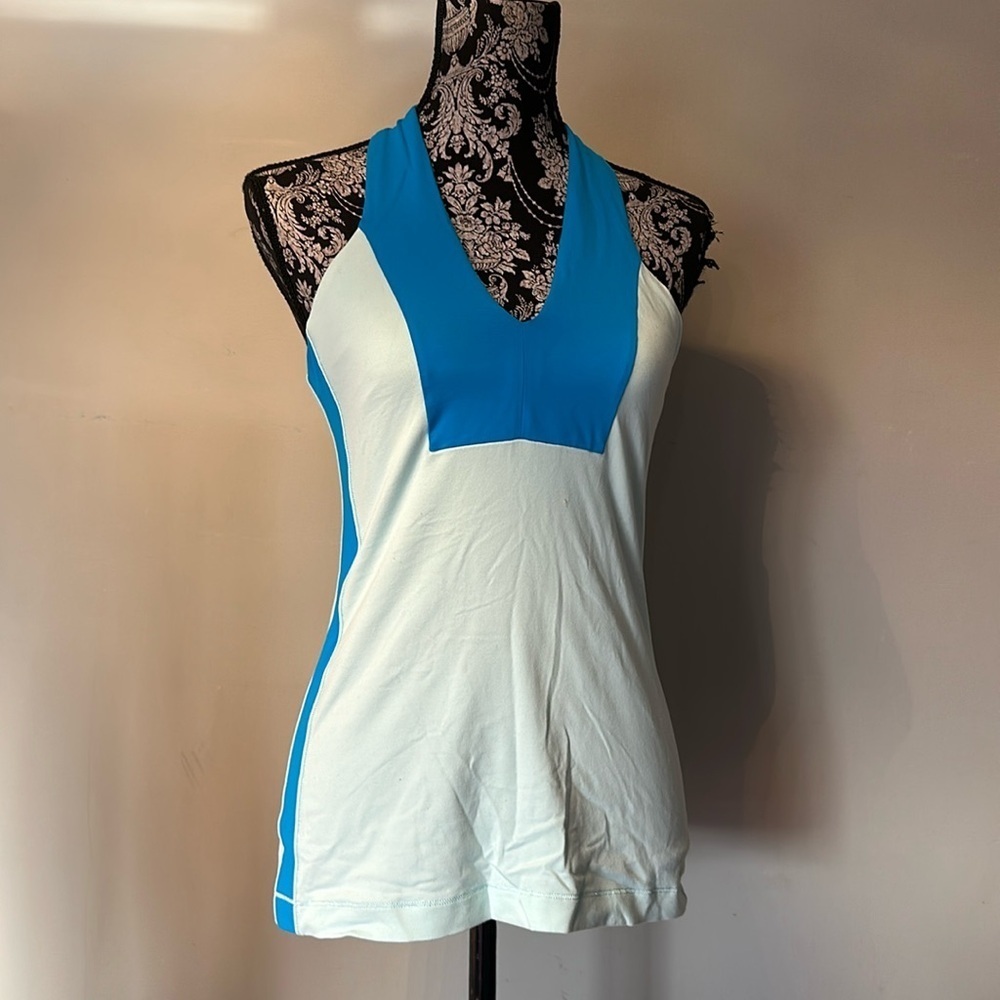 Lululemon size 8 top